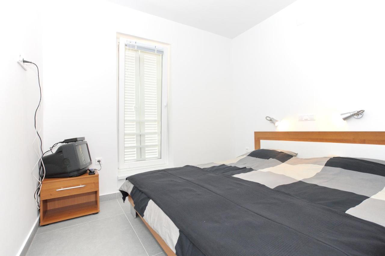 Apartments Vila Moli Бибине Стая снимка